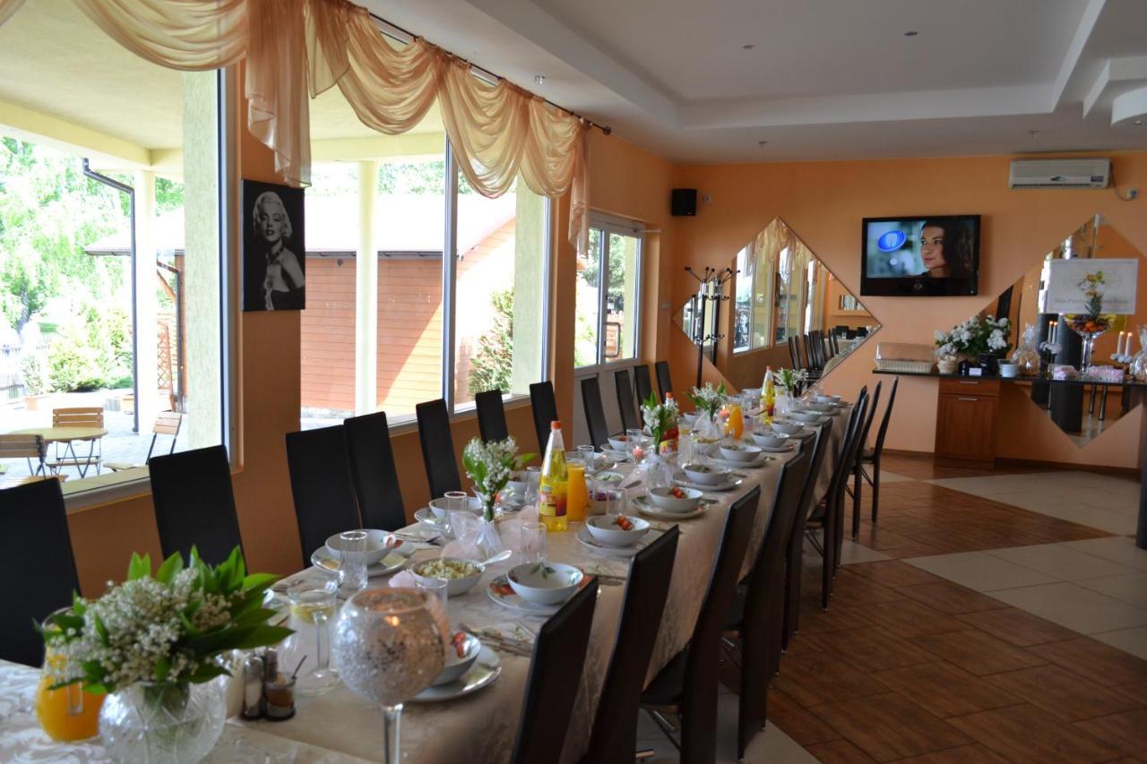 "Vanilla" Pokoje I Apartamenty Nad Brzegiem Jeziora Okuninka Exterior foto