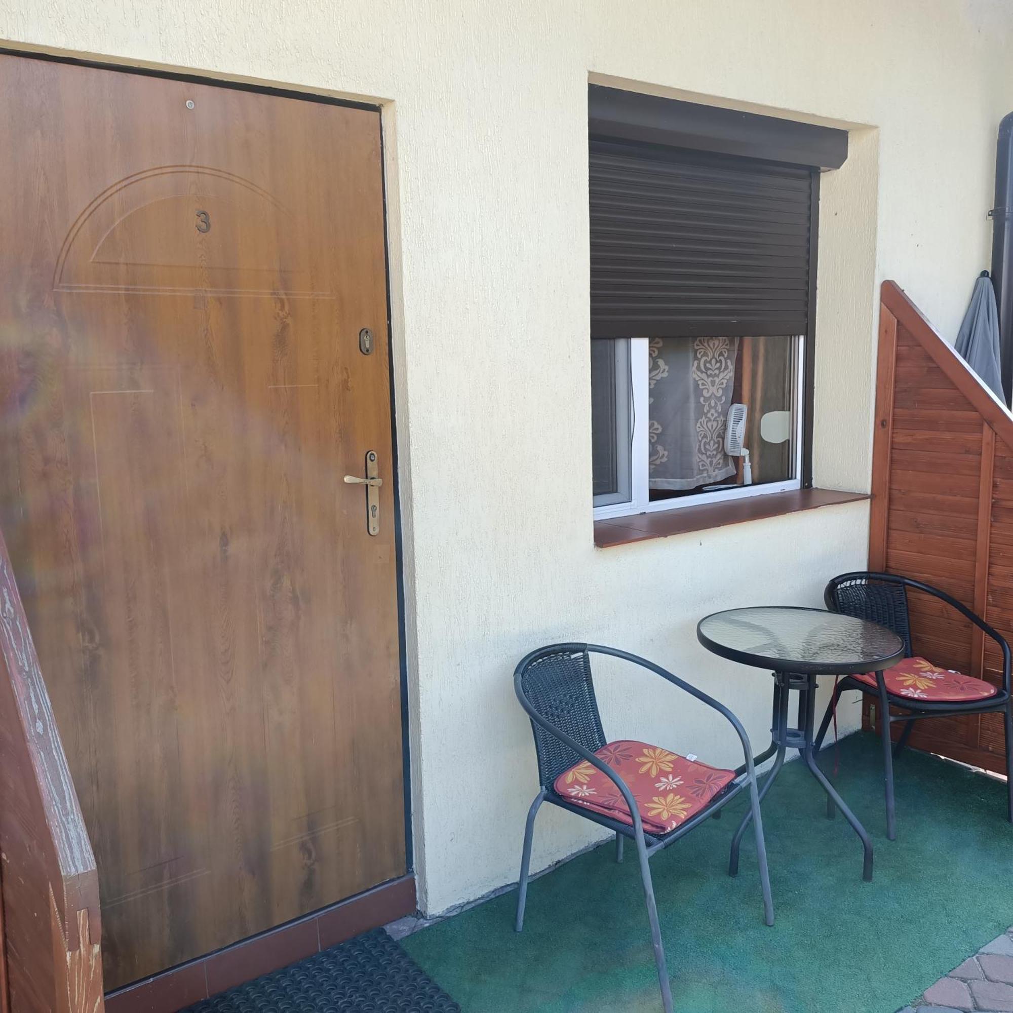 "Vanilla" Pokoje I Apartamenty Nad Brzegiem Jeziora Okuninka Exterior foto