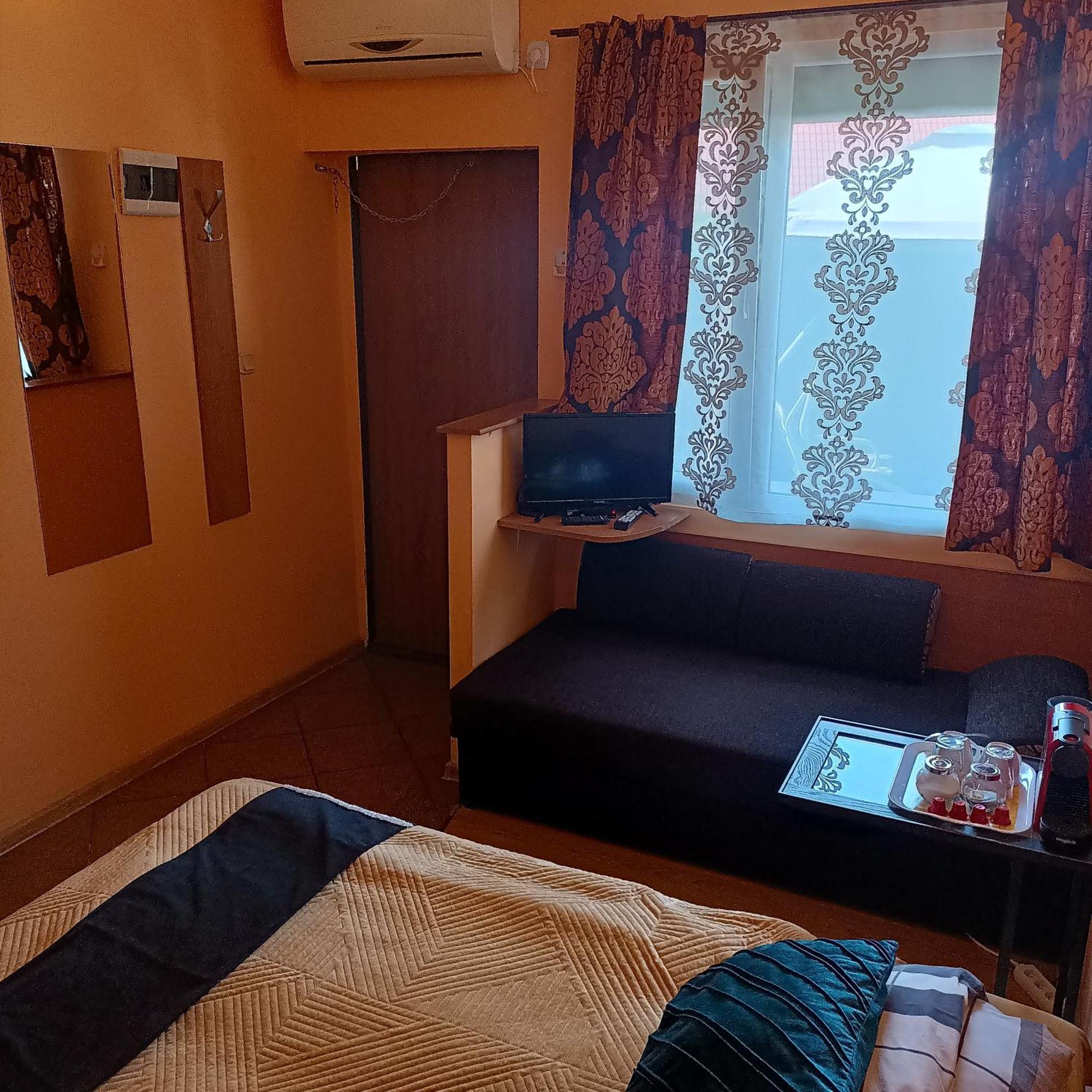 "Vanilla" Pokoje I Apartamenty Nad Brzegiem Jeziora Okuninka Exterior foto