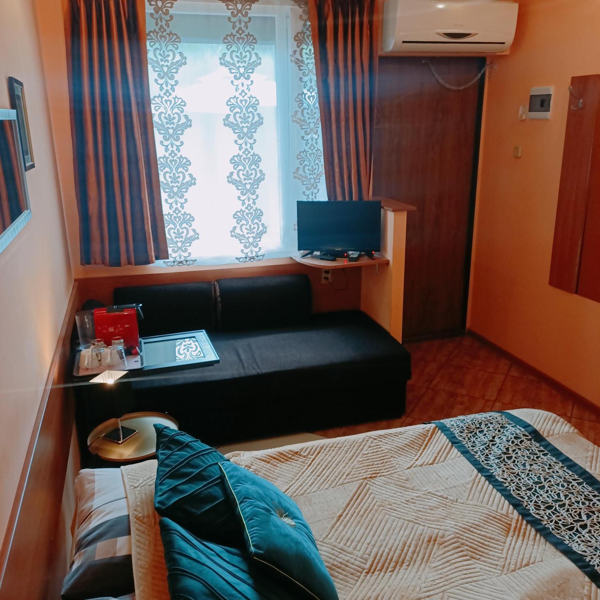 "Vanilla" Pokoje I Apartamenty Nad Brzegiem Jeziora Okuninka Exterior foto